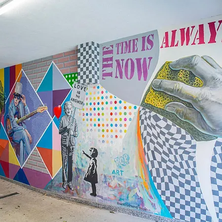 Tokiyo: A Lovely Center 2 Bedrooms With Private Parking *